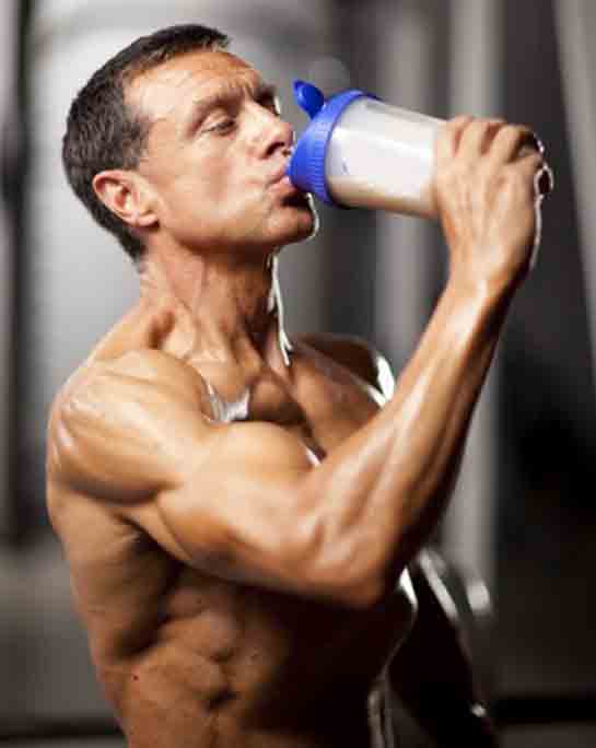 Если пить протеин и не есть. Спортивное питание. Спортивные добавки. Спортивные добавки для спортсменов. Протеин бодибилдинг.